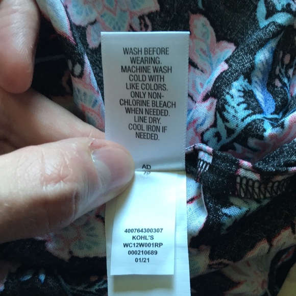 CROFT & BARROW floral pattern button up shirt with breast pockets Size Large NEW - Picture 9 of 9